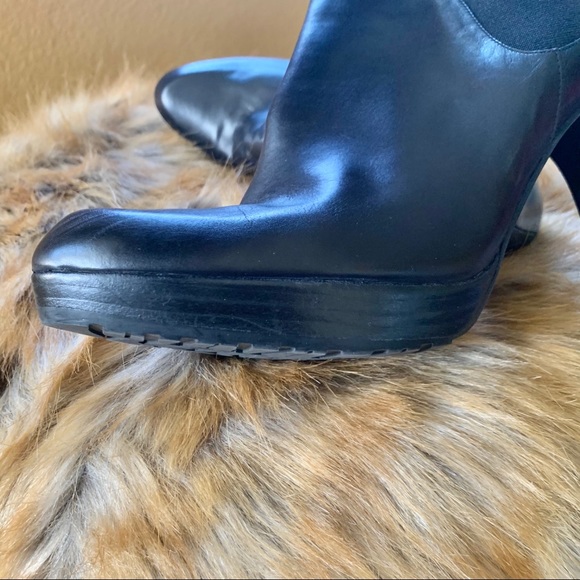 Stuart Weitzman Leather High Heel Booties - Picture 7 of 10